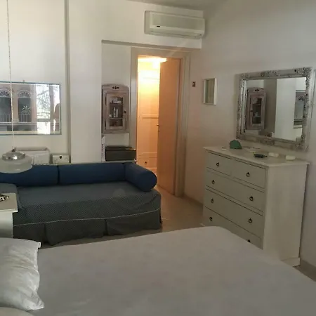 Townhouse In Apartment *